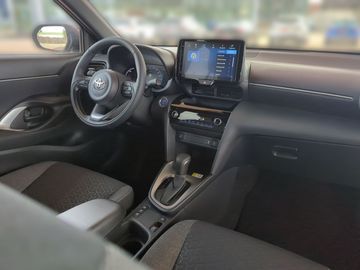 Car image 12