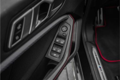 Car image 47