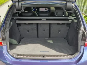 Car image 45