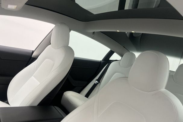 Tesla Model 3 Standard Range Plus 239 kW image number 12