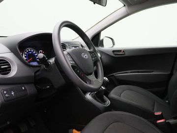 Car image 26