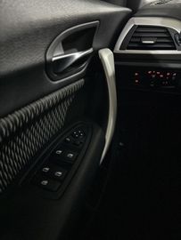 Car image 39