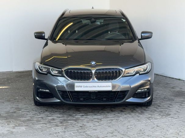 BMW 320d Touring M Sport 140 kW image number 2