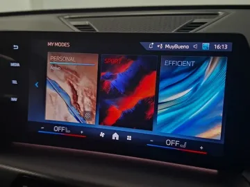 Car image 32