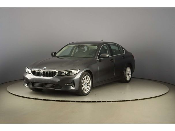 BMW 318i Advantage 115 kW image number 1