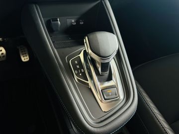 Car image 30