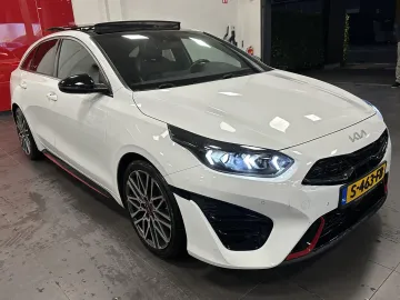 Car image 28