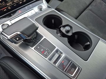 Car image 37