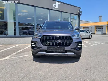 Car image 10