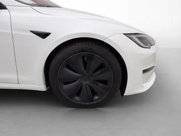 Car image 36