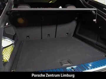Car image 38