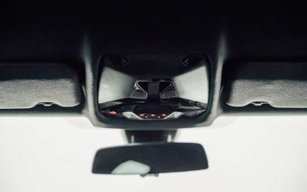 Car image 34