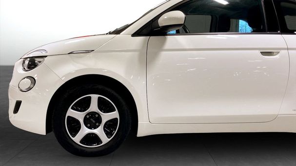 Fiat 500 e 88 kW image number 9