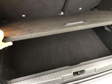 Car image 37