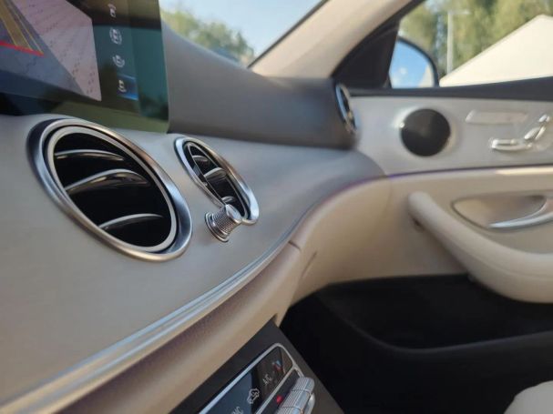 Mercedes-Benz E 220 143 kW image number 23