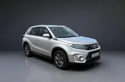 Car image 3