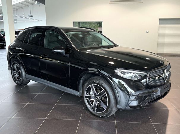 Mercedes-Benz GLC 300 e AMG 230 kW image number 2