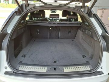 Car image 38