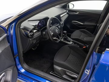 Car image 11