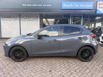 Car image 5