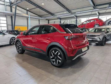 Car image 5