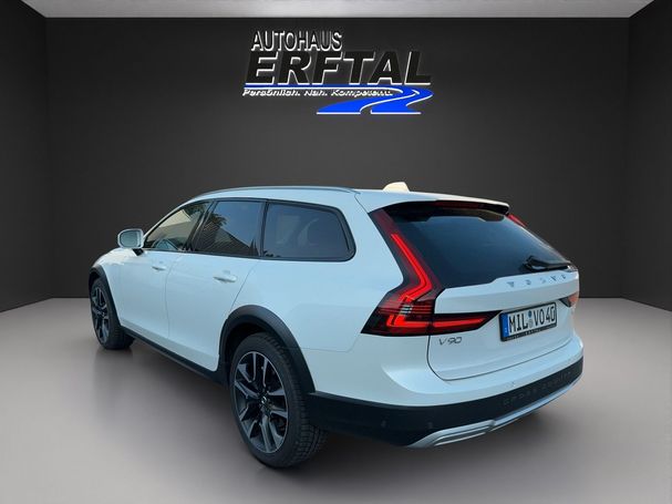 Volvo V90 Cross Country AWD B4 145 kW image number 4