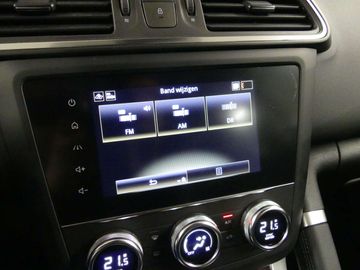 Car image 26