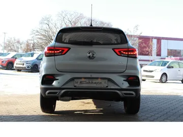 Car image 27