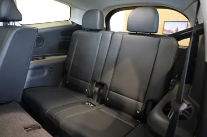 Car image 31