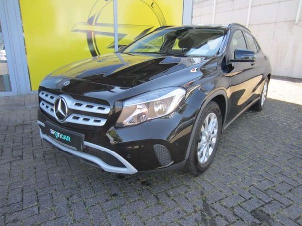 Mercedes-Benz GLA 200 115 kW image number 1