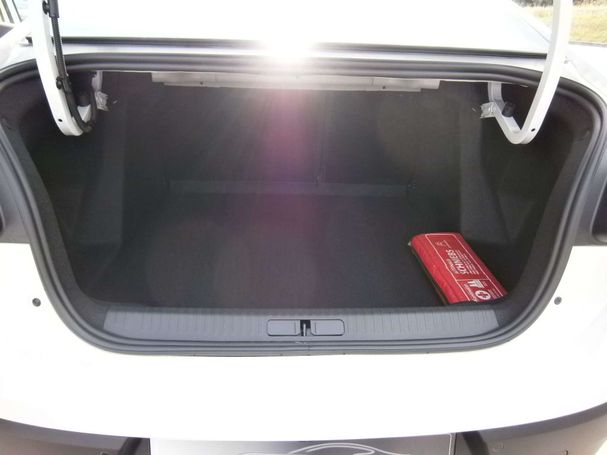 Citroen C4 PureTech 100 74 kW image number 16