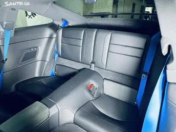 Car image 37