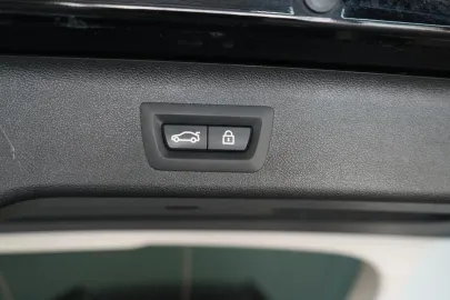 Car image 50