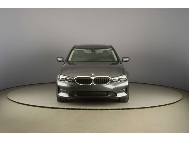 BMW 318i Advantage 115 kW image number 8