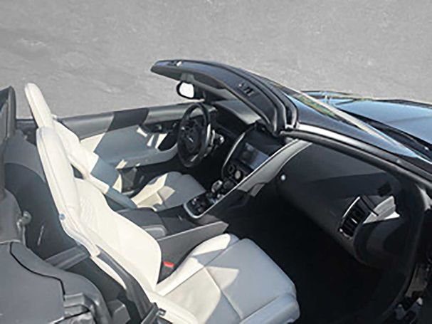 Jaguar F-Type Cabriolet P450 R-Dynamic AWD 331 kW image number 4