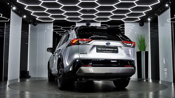 Toyota RAV 4 2.5 Hybrid 160 kW image number 2