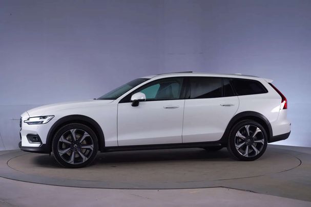 Volvo V60 AWD B5 184 kW image number 1