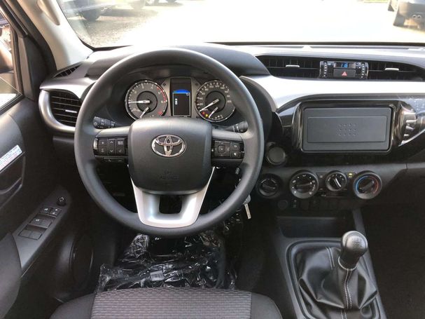 Toyota Hilux D Double Cab 2.4 4D 4WD Comfort 110 kW image number 7