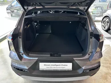 Car image 27