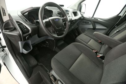 Car image 21