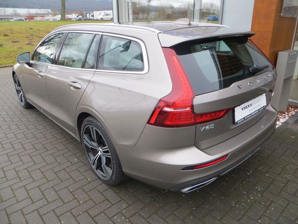 Volvo V60 T6 R AWD Recharge 251 kW image number 4