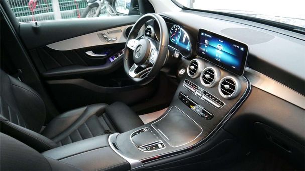 Mercedes-Benz GLC 300 de 4Matic 225 kW image number 33