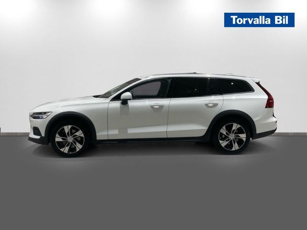 Volvo V60 Cross Country D4 AWD Momentum 140 kW image number 1