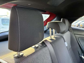 Car image 37