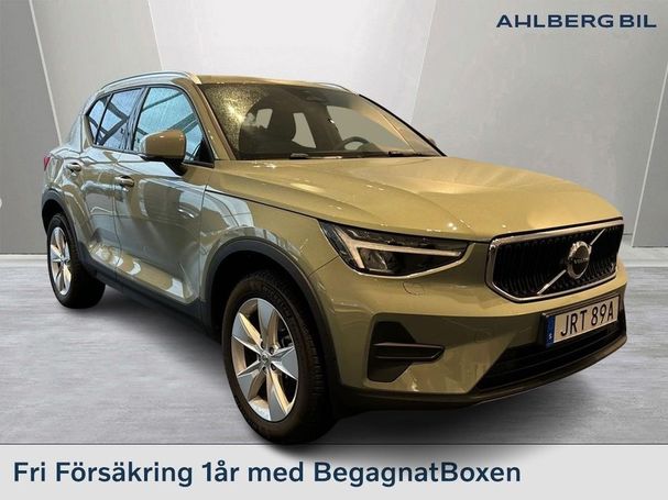 Volvo XC40 B4 Core 147 kW image number 1