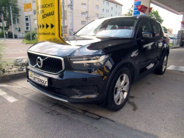 Volvo XC40 D3 AWD Momentum 110 kW image number 1