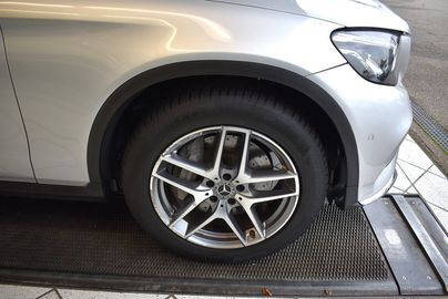 Car image 31