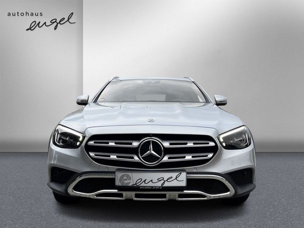 Mercedes-Benz E 400 d T Avantgarde 4Matic 243 kW image number 3