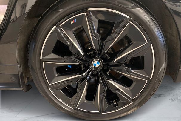 BMW i7 xDrive60 400 kW image number 20