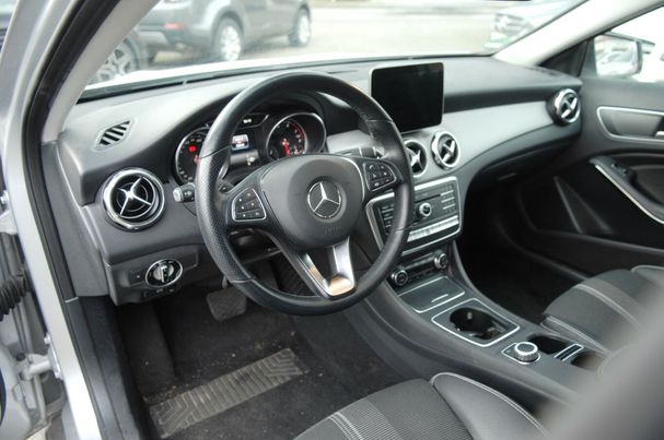 Mercedes-Benz GLA 250 4Matic 155 kW image number 11